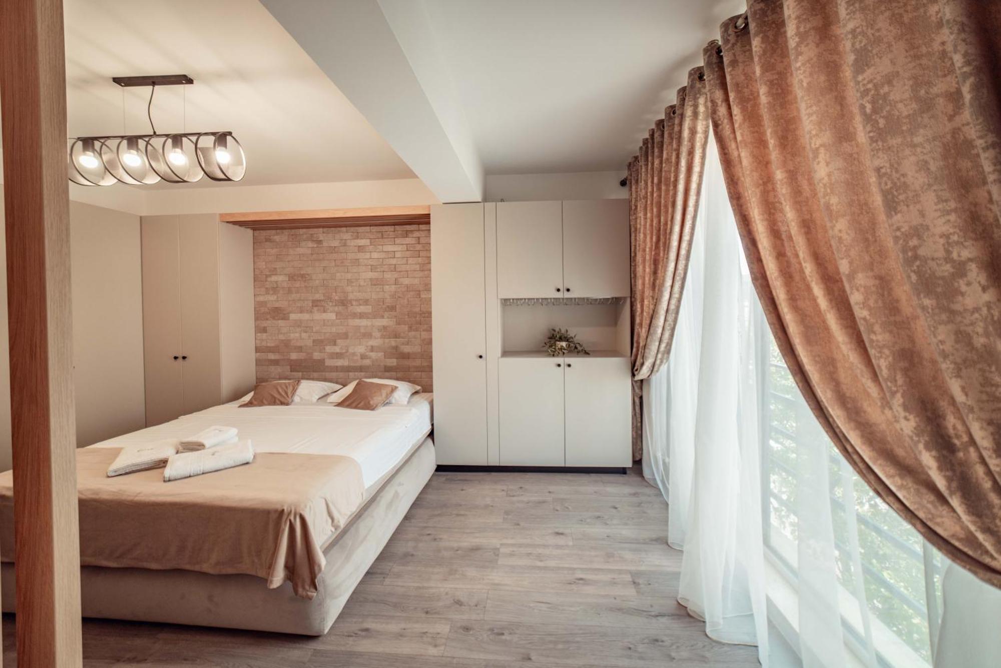 Palas Mall - Cozy Studios And Flats Yaş Dış mekan fotoğraf