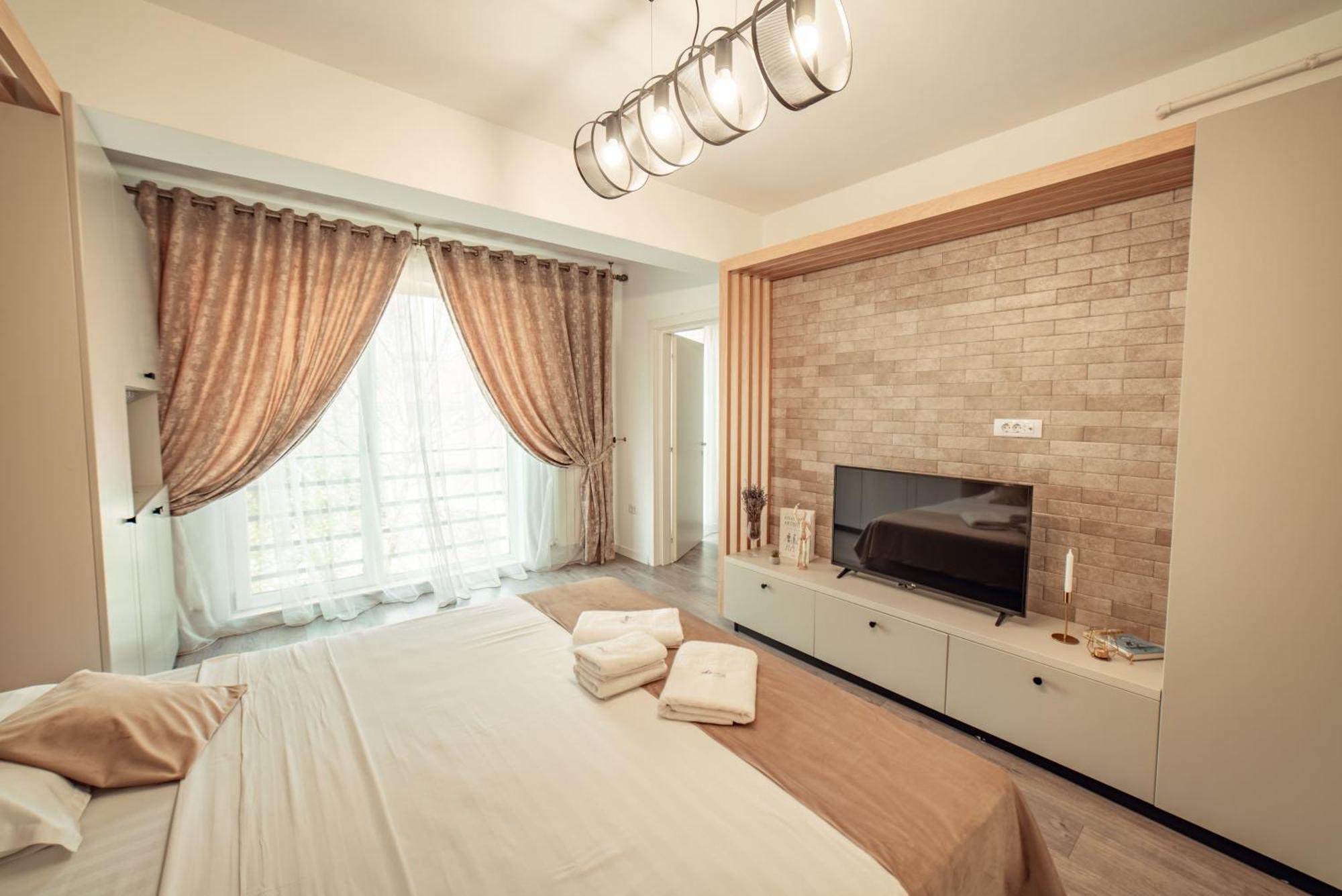 Palas Mall - Cozy Studios And Flats Yaş Dış mekan fotoğraf